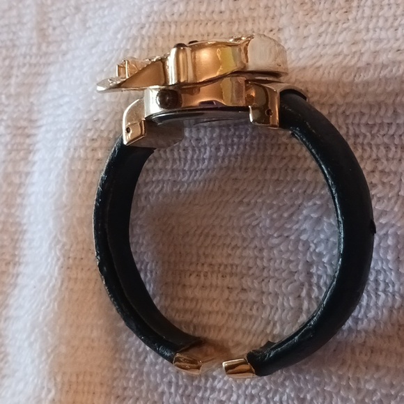 Rhinestone elephant watch - Picture 6 of 7